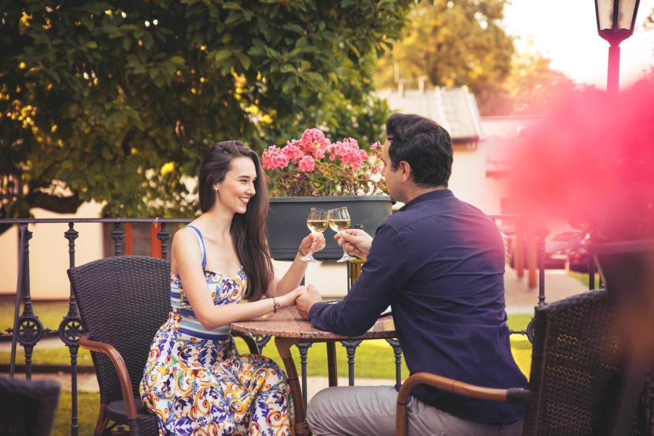 Vila Lanna Prague Ngoại thất bức ảnh